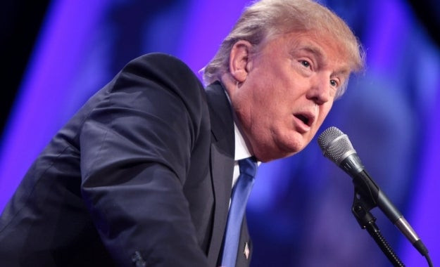 «Βόμβα» Τραμπ στην Ισπανία: Θα συνεργαστούμε με όποια κυβέρνηση προκύψει στην Καταλονία